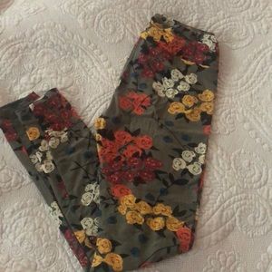 Fall floral Lularoe legging